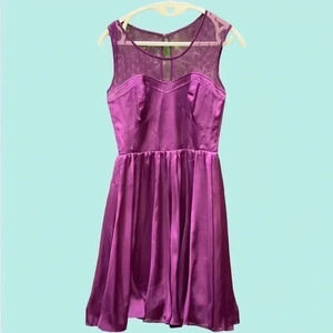 3/$25 Guess Purple Satin and Lace Dress Size 0